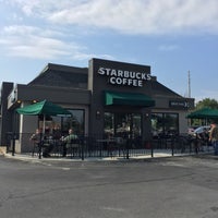 Photo taken at Starbucks by Steve S. on 9/15/2016