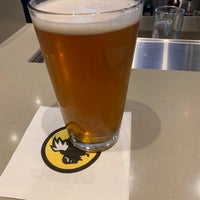 Photo taken at Buffalo Wild Wings by Kevin N. on 3/31/2019