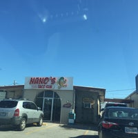 Foto tirada no(a) Nano&amp;#39;s Taco Run por Joseph L. em 10/7/2017