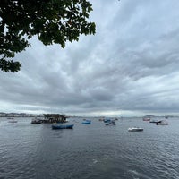 Photo taken at Mureta da Urca by Luan C. on 4/29/2023