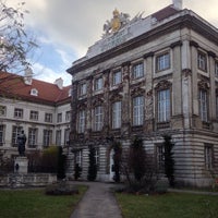 Photo taken at Josephinum: Museum des Instituts für Geschichte der Medizin by Tanya F. on 12/14/2013