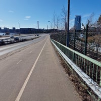 Photo taken at Kulosaaren silta by Pekka on 4/10/2023