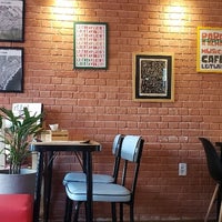 Photo taken at Plural Café Hub by Thais S. on 1/12/2020