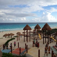 el playa mirador delfines beach
