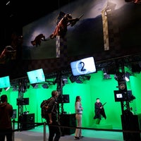 9/27/2017에 곰손아즈메님이 Broomstick Green Screen Experience에서 찍은 사진