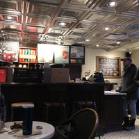 12/21/2017 tarihinde Rene F.ziyaretçi tarafından Starbucks'de çekilen fotoğraf