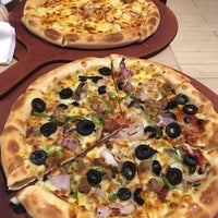Photo taken at Pizza Hut by Rj F. on 5/8/2018