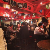 Photo taken at GUINNESS -THE PUB- 丸の内 (PAGLIACCIO 丸の内仲通り店) by Ксения Н. on 5/8/2013