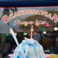 Photo taken at Scandinavian Shave Ice by Patricia G. on 6/1/2022