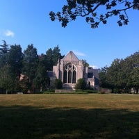Photo taken at Oakhurst Presbyterian Church by Fatima Al Slail on 10/6/2012