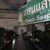 Photo taken at สะพานข้ามคลองแสนแสบ ทองหล่อ by Max B. on 3/9/2017