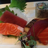 Снимок сделан в Ginza Japanese Restaurant пользователем Billy W. 5/13/2013