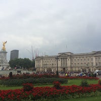 Foto scattata a Buckingham Palace da Polina К. il 8/18/2015