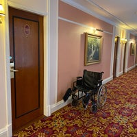 Foto diambil di Belmond Grand Hotel Europe oleh Sweet H. pada 1/29/2022