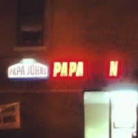 Photo taken at Papa John&amp;#39;s Pizza by E H. on 7/7/2013
