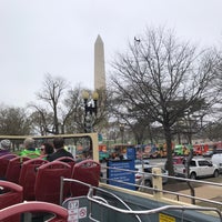 Photo taken at Wilson Memorial Arch by Bóng Bay on 3/26/2017