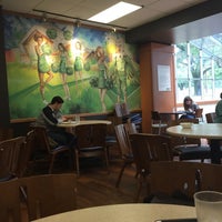 Photo taken at Kerr Hall Cafeteria by Bóng Bay on 5/9/2016