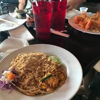 Photo taken at Jasmine Thai Restaurant by Bóng Bay on 6/3/2017