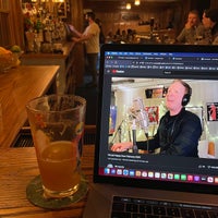 Foto diambil di Atwood’s Tavern oleh Brad S. pada 2/19/2022