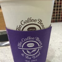Photo taken at The Coffee Bean &amp;amp; Tea Leaf by Lola_Mariana_ on 1/24/2015