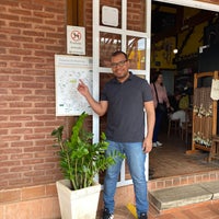 Foto diambil di Café com Prosa oleh Marvin S. pada 9/25/2022
