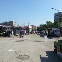 Photo taken at Фруктово-овощной рынок by Антон П. on 8/17/2013