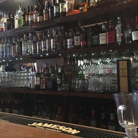 Foto diambil di O&amp;#39;Shea&amp;#39;s Irish Pub oleh Keith M. pada 9/8/2017