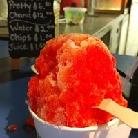 Photo taken at Local Boys Shave Ice - Kihei by MisterEastlake on 6/16/2018