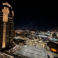 Photo taken at Des Moines Marriott Downtown by Ross S. on 11/19/2021