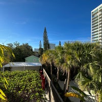 Photo taken at The Sarasota Modern, a Tribute Portfolio Hotel by Ross S. on 1/18/2023