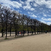 รูปภาพถ่ายที่ Jardin du Palais Royal โดย Benoît G. เมื่อ 4/1/2024