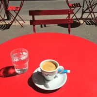 Photo taken at Cafes Debout by Benoît G. on 8/2/2016