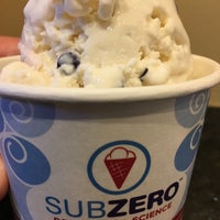 รูปภาพถ่ายที่ Sub Zero Nitrogen Ice Cream โดย Gerardo เมื่อ 12/10/2016