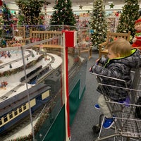Snow's Home and Garden - Hardware Store in Orleans