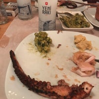 Photo taken at Sıdıka Meze Restoranı by Ugur K. on 9/8/2018