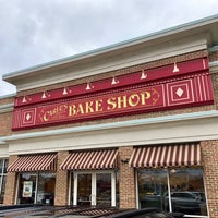 Photo taken at Carlo&amp;#39;s Bake Shop by Christian D. on 12/22/2018