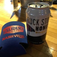 1/21/2019 tarihinde Dustin W.ziyaretçi tarafından The Slider House - Best of Nashville'de çekilen fotoğraf