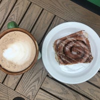 12/12/2019 tarihinde Jen O.ziyaretçi tarafından Lelu Coffee Lounge'de çekilen fotoğraf