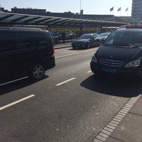 Photo taken at Taxi Standplaats Schiphol by mikael on 9/8/2016