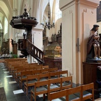 Photo taken at Église Saint-Nicolas / Sint-Niklaaskerk by @muskatkeks on 6/16/2022