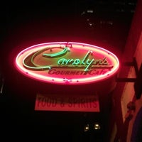 รูปภาพถ่ายที่ Carolyn&amp;#39;s Gourmet Cafe โดย Sunny W. เมื่อ 11/3/2012