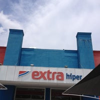 Photo taken at Extra Hiper by Vanessa A. on 12/31/2012
