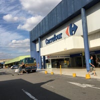 Photo taken at Carrefour by Vanessa A. on 5/31/2017