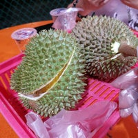 Photo taken at &amp;quot;Combat&amp;quot; Top Quality Durian by Nigel C. on 7/3/2021