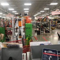 Photo taken at Tractor Supply Co. by ᴡ V. on 3/18/2018