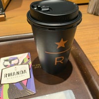 Photo taken at Starbucks by 十級 習. on 10/18/2023