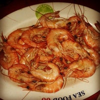 Photo taken at Seafood 68 by Agung N. on 11/28/2012