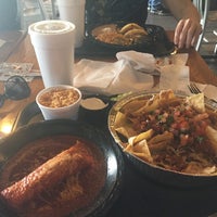 รูปภาพถ่ายที่ Los Taquitos Mexican Grill โดย Carri เมื่อ 2/14/2017