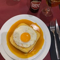 Photo taken at Oporto restaurante by Erdem G. on 3/19/2022