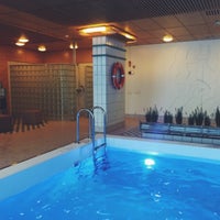 Photo taken at Hilton Swimming Pool by Женечка В. on 5/15/2016